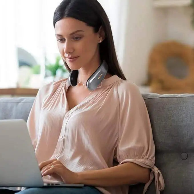 Portable Neck Heater for Winter – USB Rechargeable, Adjustable Heat Levels, Lightweight & Comfortable